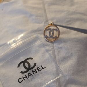 Vintage early 2000's CHANEL Gold Tone Zipper pull